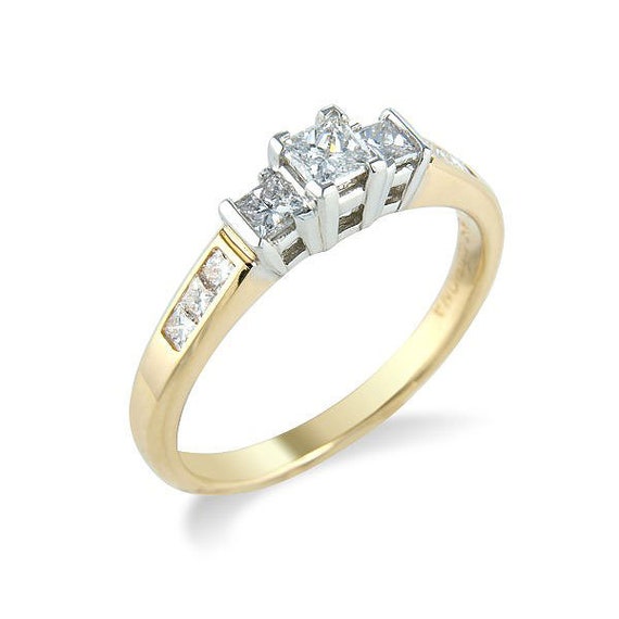 18ct Yellow Gold 1/2ct Trilogy Princess Cut Diamond Ring With 