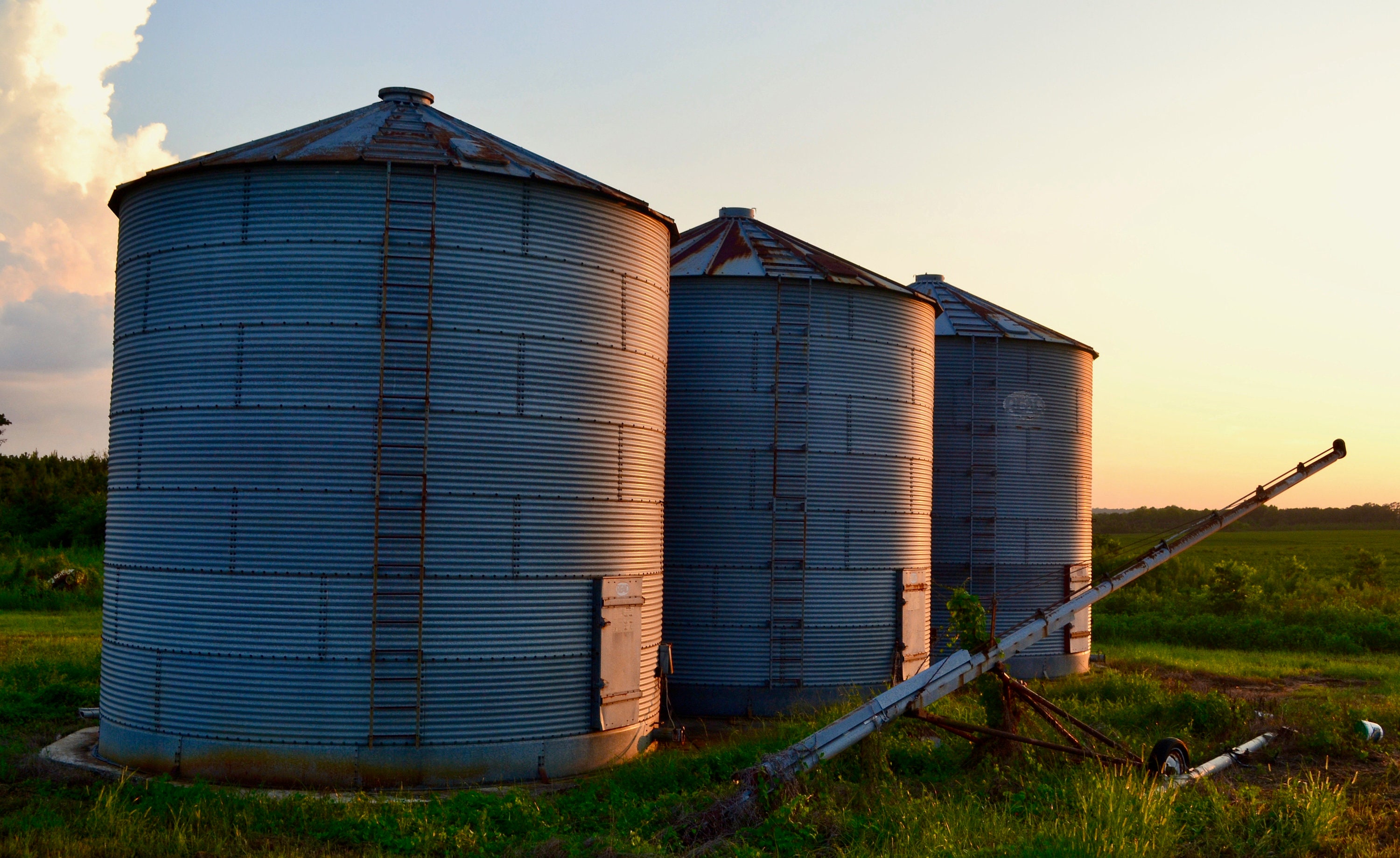 Grain Bins for sale compared to CraigsList Only 4 left at 70