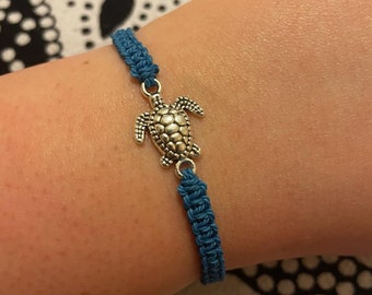 Bracelet tortue, bracelet à breloques tortue, bijoux tortue, cadeaux tortue, bracelet tortue de mer, cadeau d'amitié, bracelet à breloques Royaume-Uni