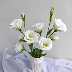 White paper flowers for home decoration, Paper eustoma anniversary gift, Gift paper flowers for her, Artificial flower arrangement