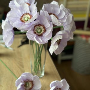 Centrotavola di papaveri, Fiori di carta per decorazioni per la casa, Bouquet di papaveri per compleanni, Arte floreale di carta, Papaveri di carta personalizzati, Bouquet di fiori rustici
