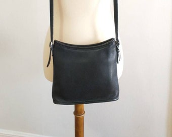 Vintage Black Coach Mambo purse #9062 (1)