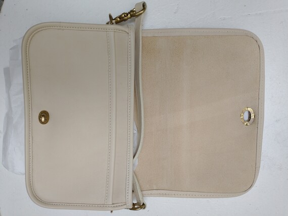 Vintage Bone White Coach Penny Pocket purse #3834 - image 7