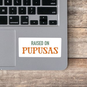 Aufgezogen auf Pupusas Sticker | El Salvador Sticker