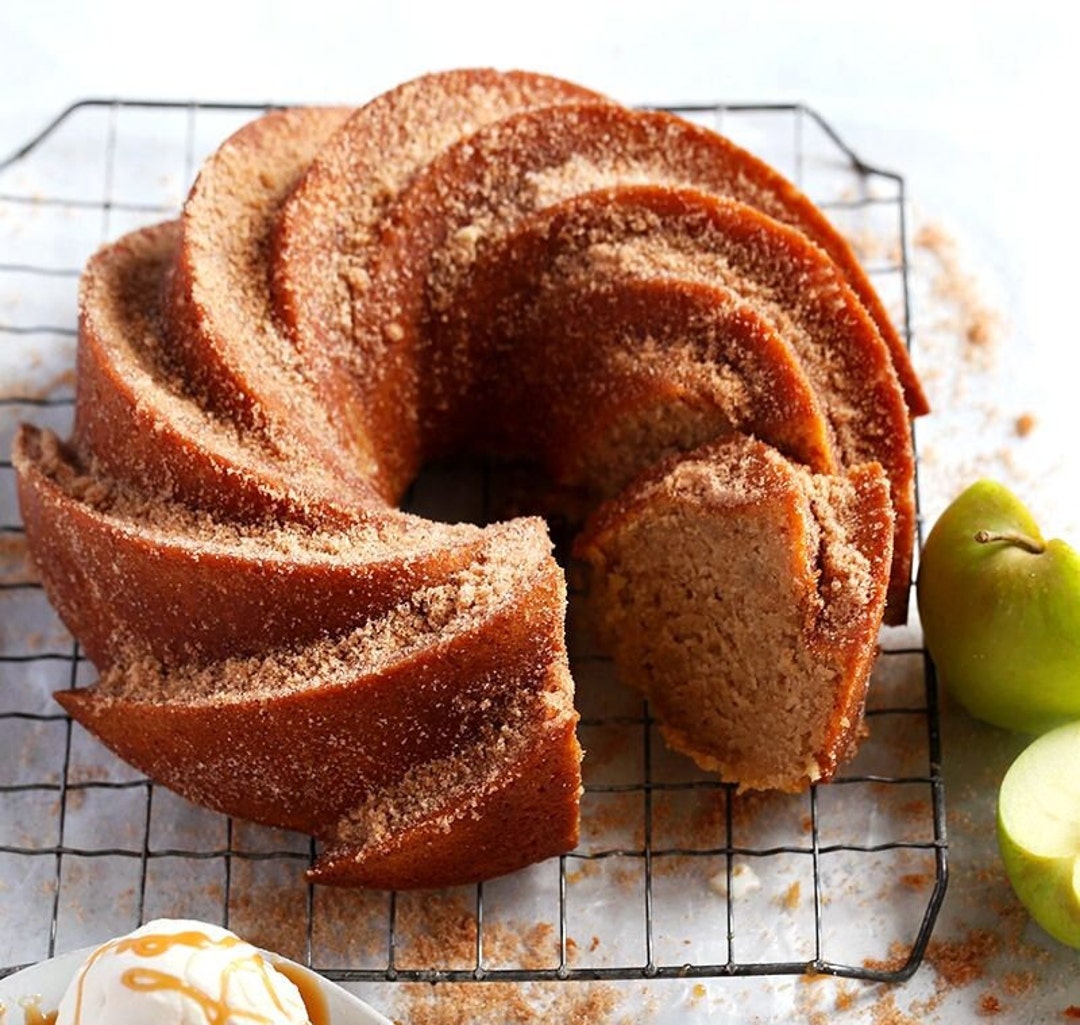 Apple Cider Bundt Cake