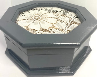 Beautiful Vintage Up Cycled Mele Jewellery Box Grey Glass, Cream Embroidery and Peach Velvet