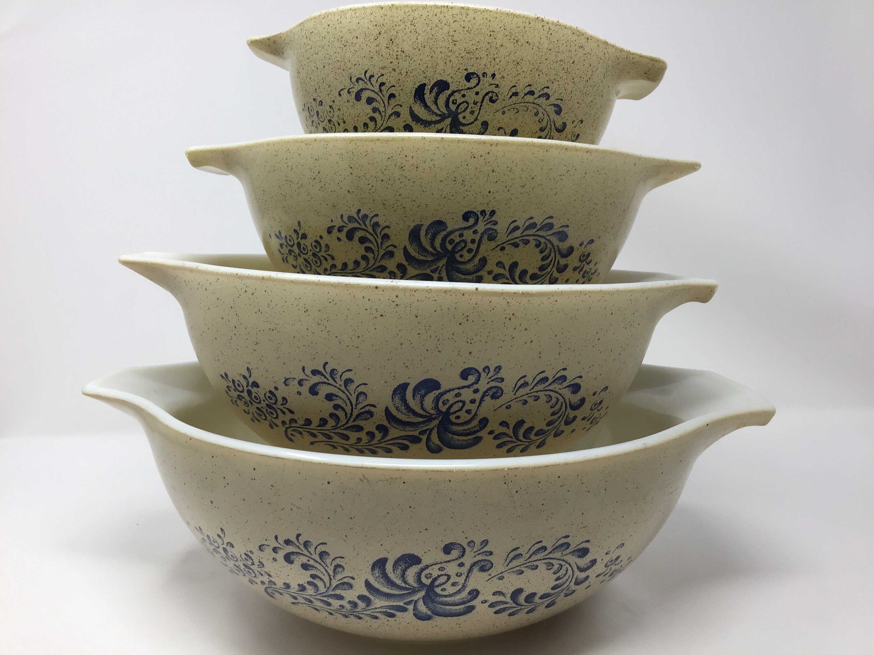 Vintage 1976 Pyrex Blue Homestead Pattern Cinderella Mixing Bowls Set