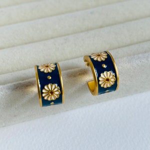 18K Gold Enamel Daisy Earrings, Vintage Flower Enamel Blue Little Daisy Stud Earrings, Cute Round  Hoop Glaze Earrings; Silver Flower Studs