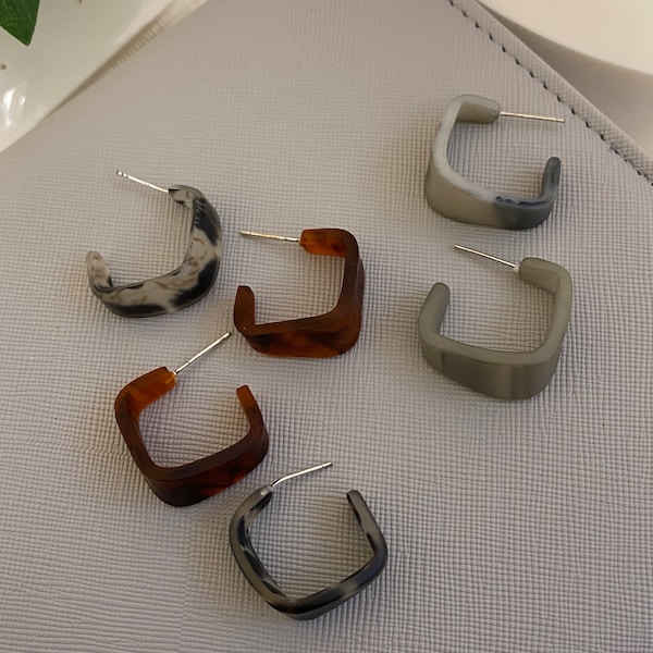 Acryl Quadratische Creolen, Geschenke für sie, Kleine Creolen, Minimalist Ohrring, Geometrische Ohrringe