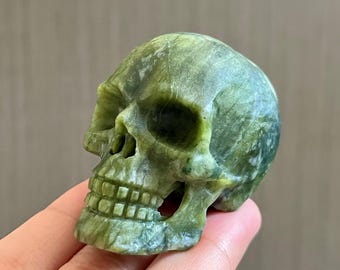 2'' Natural Hand Carved Green jade Skull，Crystal Skull，Green jade Skull Carved，Gemstone Carved Skull，Crystal Skull Healing,Crystal Gifts