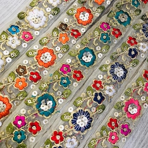Sari Fabric Trim-Multi Colour Embroidered Saree Border for Dupattas, Art Quilt Ribbon, Textiles Fabrics, Indian Fabric, Sewing Trim