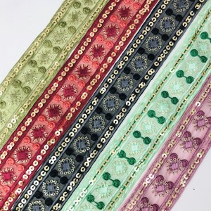 Decorative Saree Border Indian Lace Trim By The Yard, embroidered Ribbon Sari Fabric Trim-Table Runner, fabric trim Sari Border Silk Fabric