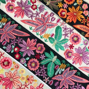 Silk Ribbon, Silk Fabric Trim, Embroidered Trim, Sari Border, Sari Fabric, Art Quilt, India Fabric Trim By The Yard, Table Runner, Lehenga