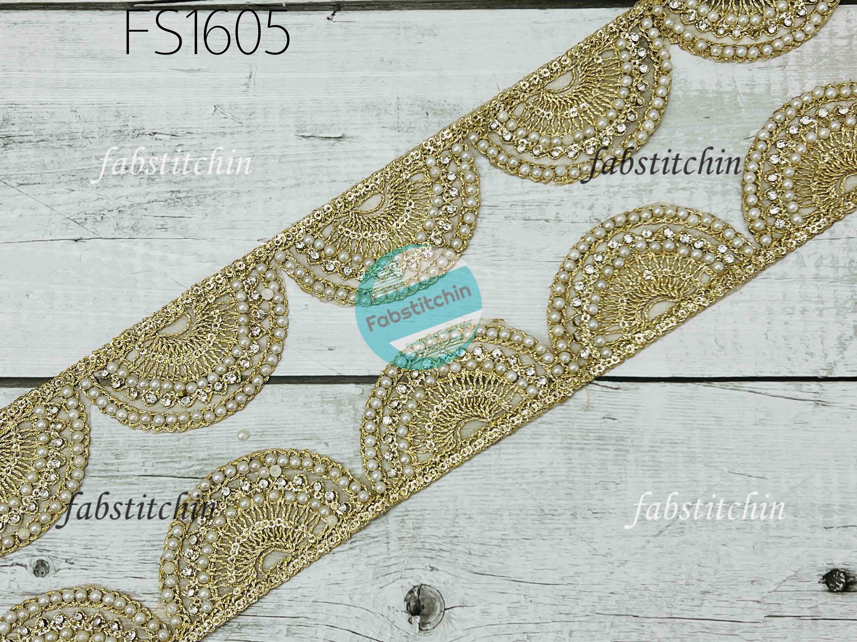 オッフェン　Offen scallop pearls pattern/BEIGE Oscar - #odlrprespring2025 reimagines embellishment with all