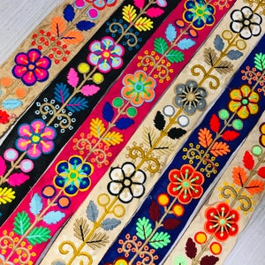 Floral Paisley Indian Embroidered Border Crafting Sewing Decorative Fabric Sari Trim Cushions Cover Trimming Ribbons Tapes| FabStitchIN