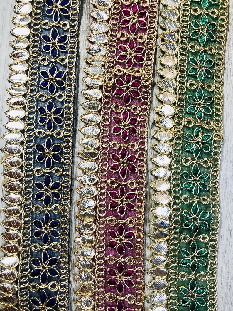 FabStitchIN Golden Embroidered Floral Trim Indian Sari Fabric Trim Saree Border Lehenga Sari Border Boho Skirt Art Quilt Fabric