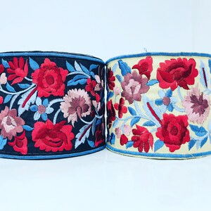 Embroidered Ribbon Sari Fabric Trim-Table Runner-Saree Border Indian Lace Trim By The Yard, Art Quilt fabric trim Sari Border Silk Fabric