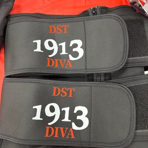 Delta Sigma Theta Diva tailletrainer afbeelding 2