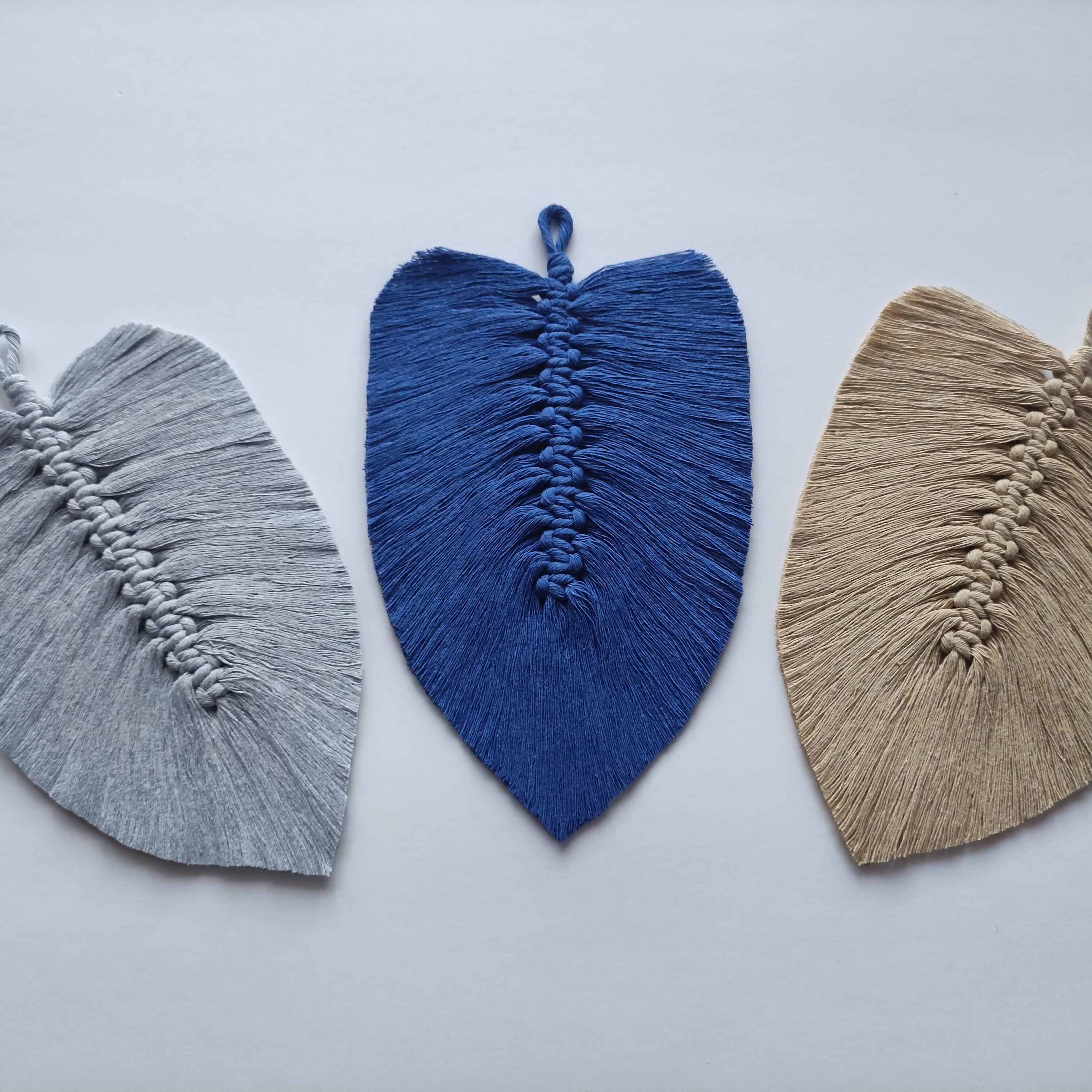 Suspension Murale Feuille Macramé