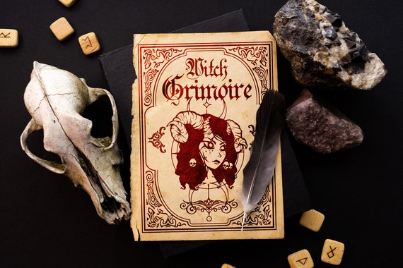 Grimoire de sorcière