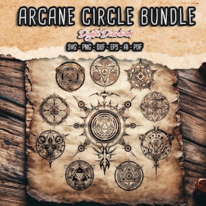 Könnte beinhalten: Bild eines digitalen Download-Bundles mit dem Titel "Arcane Circle Bundle". Das Bild zeigt verschiedene aufwendige kreisförmige Designs mit geometrischen und mystischen Elementen. Die Designs sind in Braun- und Goldtönen gehalten und vor einem pergamentartigen Hintergrund platziert.