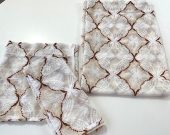 voilage vintage des années 70, cantonnière ou panneau au choix, résille géométrique blanc, beige, marron, traitement de fenêtre de titre de tringle tissé en filet des années 1970
