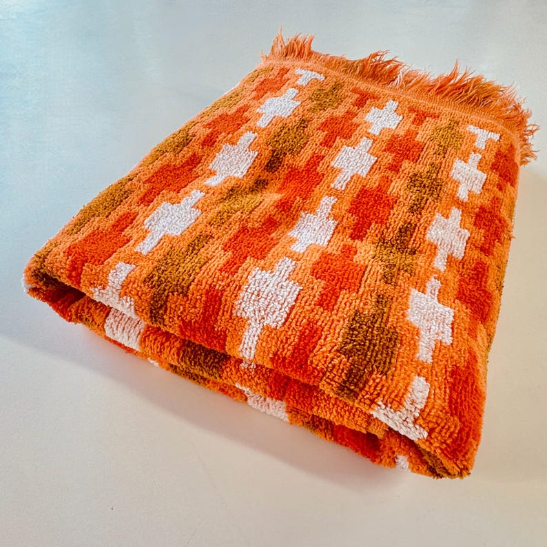 Vintage 1970s bath towel, orange green geometric velours terrycloth, Cannon USA, 100% cotton, 40" x 22", GenX Millennial nostalgia linen image 9