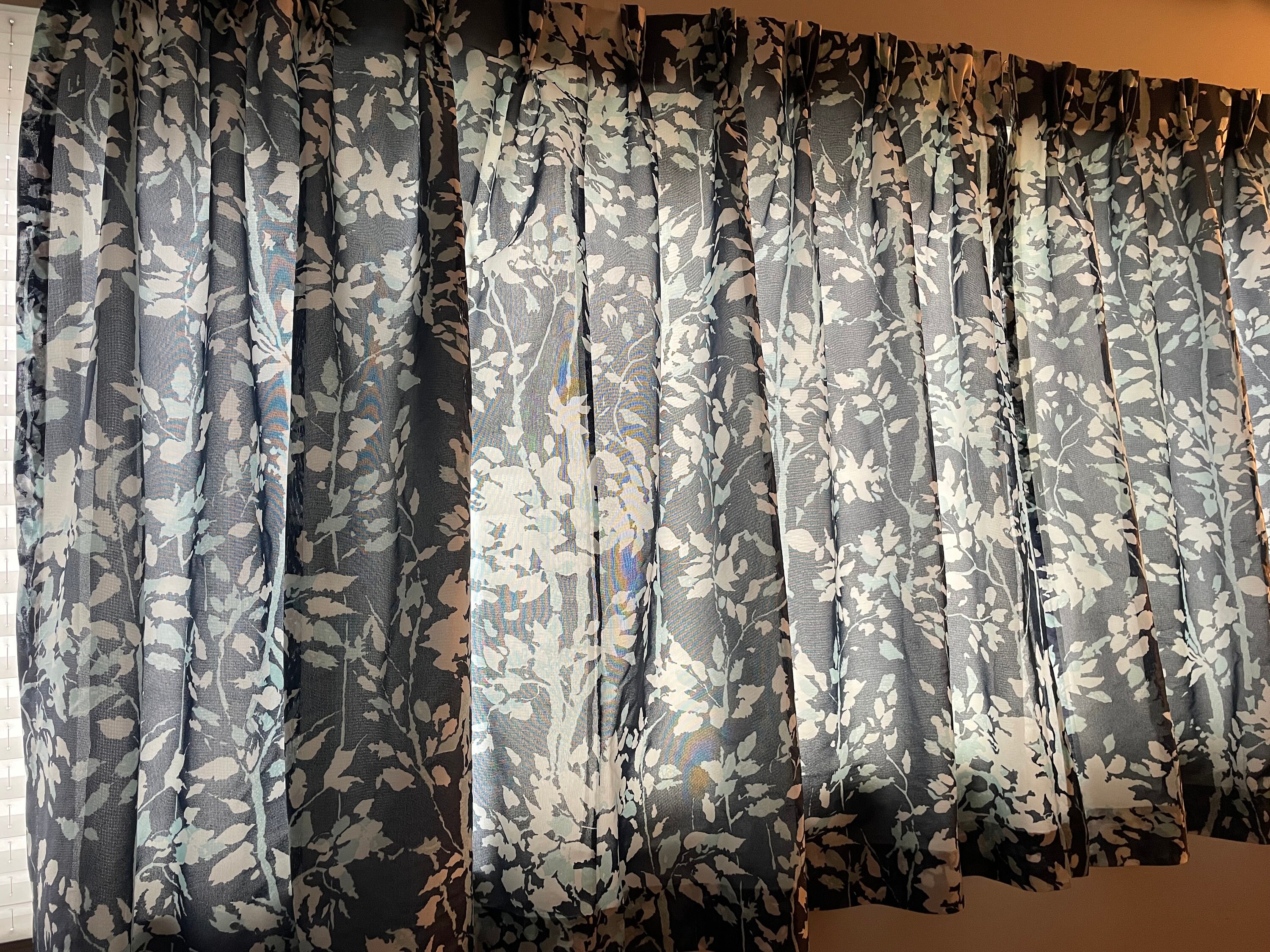 アンティークノッティンガムマドラスレース 花紋パネル 葉の輪舞曲複数