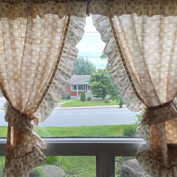 Vintage 80s ruffled curtains, 1980s panels with tieback, beige tan clover pattern, rod pocket heading, bedroom curtains, 44" wide x 60" long