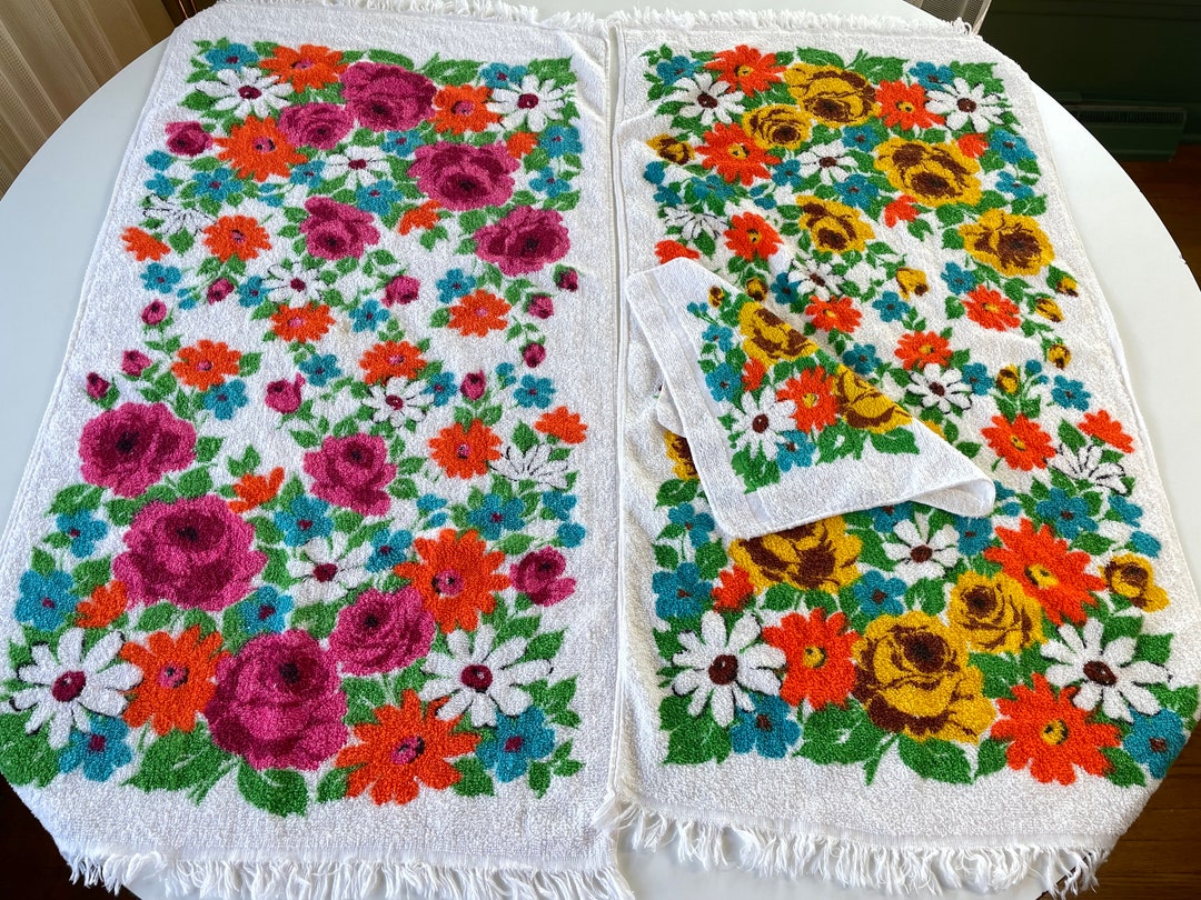 Vintage Bath Towels, 70s Bath Towel and Washcloth Set, Flower Power