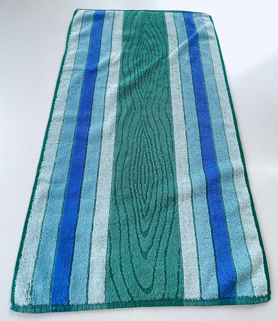 Vintage 80s Hand Towel Fieldcrest Made in USA Face Towel Green Blue Bark Pattern 1980s Bathroom Decor 28 X 16 Etsy Ireland