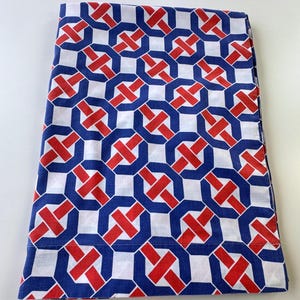 Vintage 70s flat / top sheet, red white blue geometric shapes, Simpson&#39;s Sears, twin size bed, 1970s groovy bedding, GenX nostalgia linen