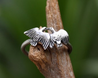 Birds in love sterling silver ring,two flying birds.