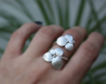 Two blossoms flower ring,sterling silver,handmade,adjustable.