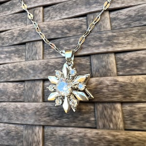 Anxiety Silver Spinning Snowflake (Type #2) Pendant Necklace, Spinning Snowflake Necklace, Anxiety Relief Jewelry, Fidget Necklace