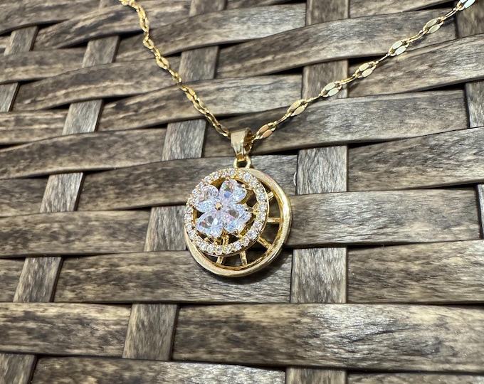 Spinning Gold Clover (Type #4) Necklace, Spinning Pendant Necklace, Charm Necklace, Anxiety Relief Jewelry, Fidget Necklace