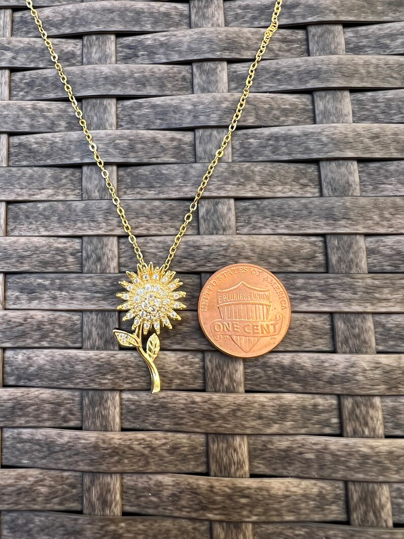 Spinning Gold Sunflower Necklace type 2, Gold Sunflower Spinner