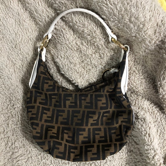 Fendi baguette bag (Authentic)