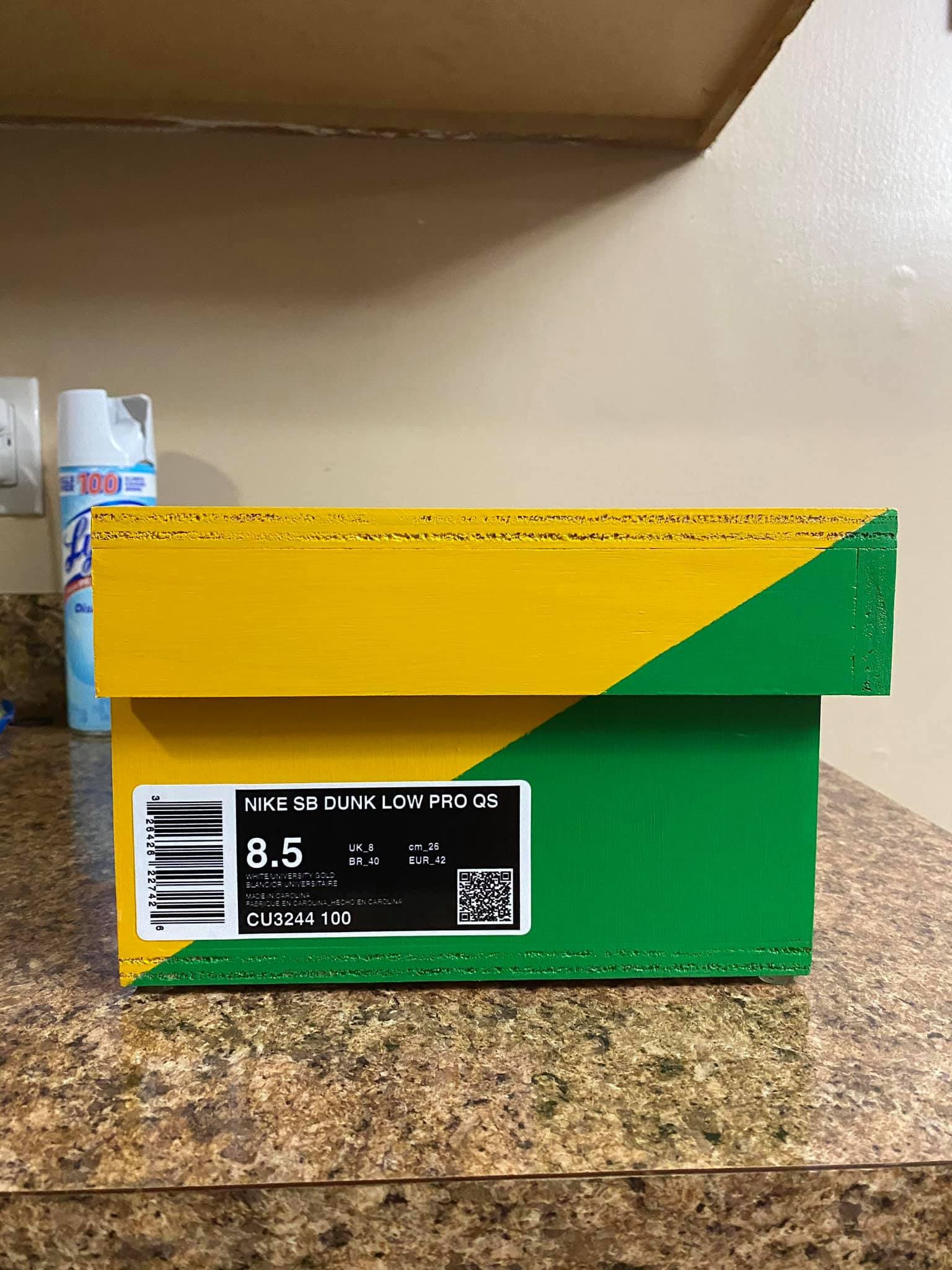 nike sb teal box
