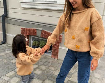 mum and daughter jumpers