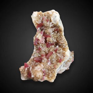 Roselita con calcita en matriz – Bou Azzer Marruecos – Ejemplar de cristal rosa vibrante – 4×3,5×1,5 cm