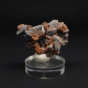 Piromorfita rara de 5×3×2 cm procedente de la mina Codia, Mibladen, Marruecos