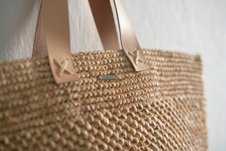 Handmade raffia bag, beach bag, women's bag, summer bag, natural, hand-woven, made in Madagascar, shoulder bag, image 4