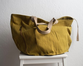 Maxi cotton canvas bag.