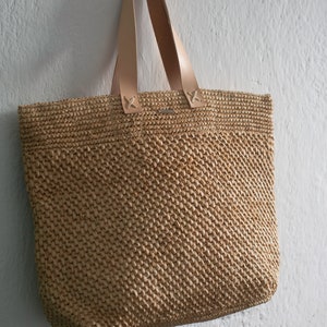 Handmade raffia bag, beach bag, women's bag, summer bag, natural, hand-woven, made in Madagascar, shoulder bag, image 5