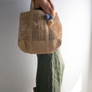 Handmade raffia bag, women's bag, summer bag, natural, hand-woven, made in Madagascar, shoulder bag, handmade image 2