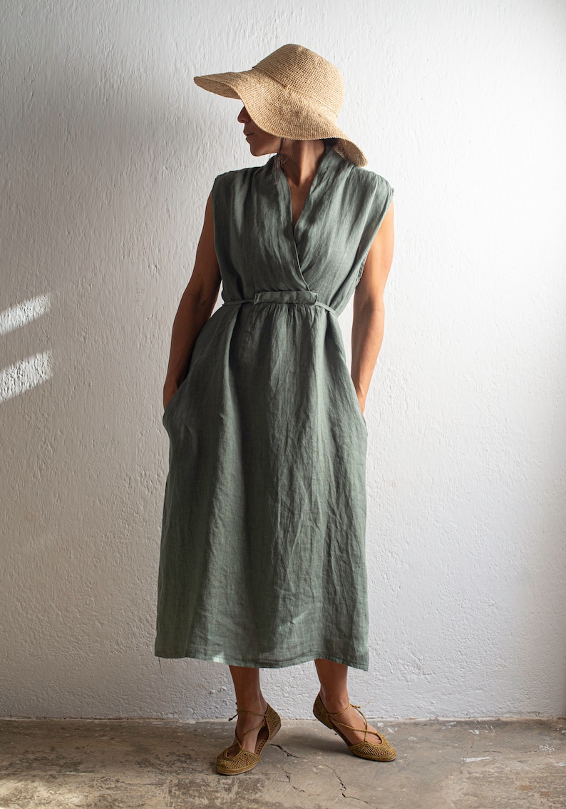 Long linen dress with chinese style neckline image 7