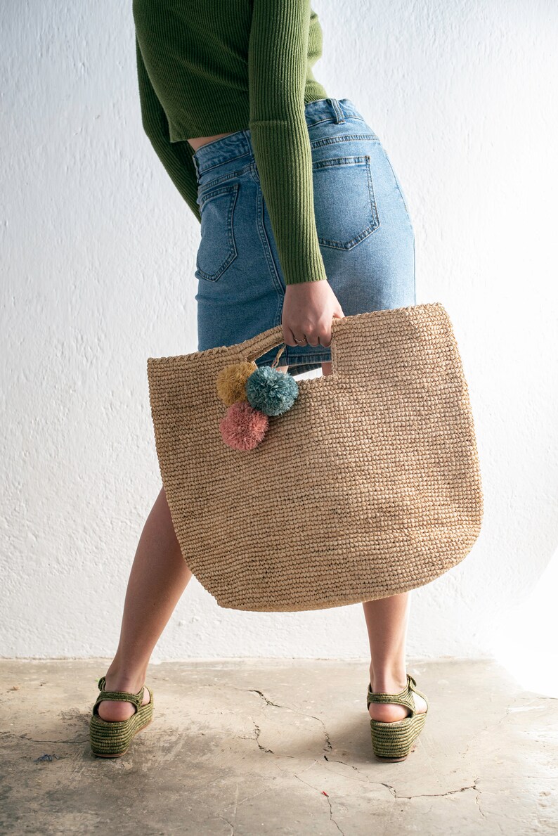 Handmade raffia bag, women's bag, summer bag, natural, hand-woven, made in Madagascar, shoulder bag, handmade image 2