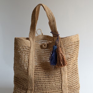 Handmade raffia bag, women's bag, summer bag, natural, hand-woven, made in Madagascar,  shoulder bag, handmade
