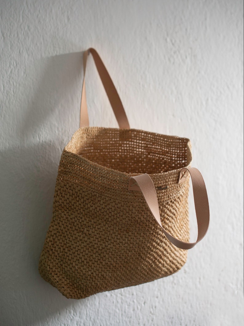 Handmade raffia bag, beach bag, women's bag, summer bag, natural, hand-woven, made in Madagascar, shoulder bag, image 8